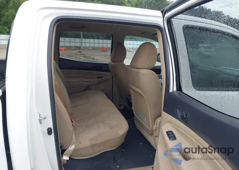 2014 Toyota Tacoma Prerunner z USA, uszkodzony, nr VIN 5TFJX4GN5EX036774